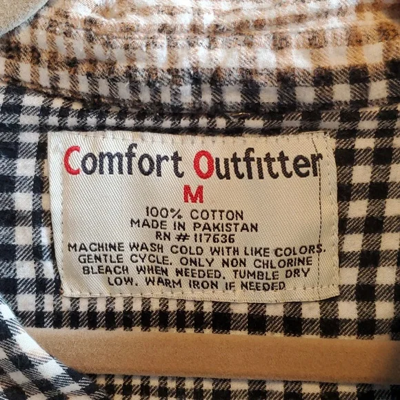 Comfort Outfitter women's bleach dyed flannel w/Johnny Cash emblem on back - Picture 7 of 7